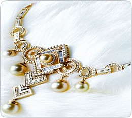 Культ личности, изящество и фьюжн: Новые тренды на рынке золотых украшений в 2012 году 