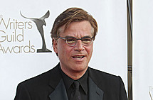 Экранизацией бестселлера Уолтера Айзексона о Стиве Джобсе займется Sony Pictures и сценарист "Социальной сети"