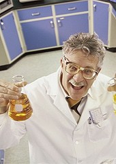 Забавные открытия учёных: обедать нужно до 15:00, а в 15:30 женщины выглядят старше всего