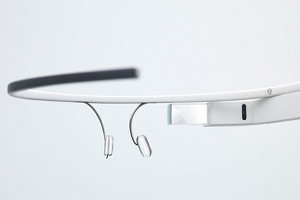 Очки Google Glass приспособят для близоруких