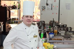 Челнинский шеф-повар приготовил чемпионский обед на первом канале